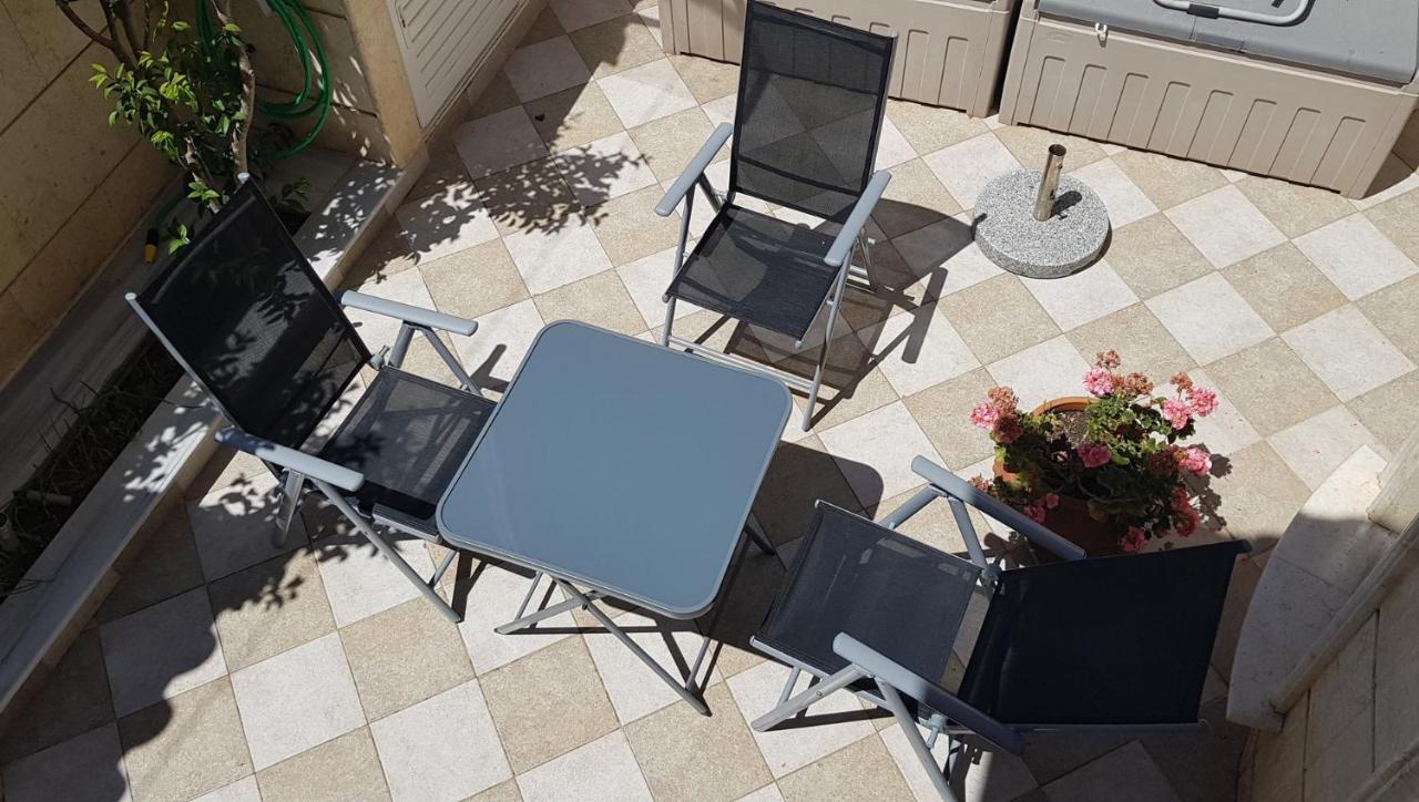 Renovated Lovely Apartment Near Airport & Sea Pórto Ráfti Kültér fotó