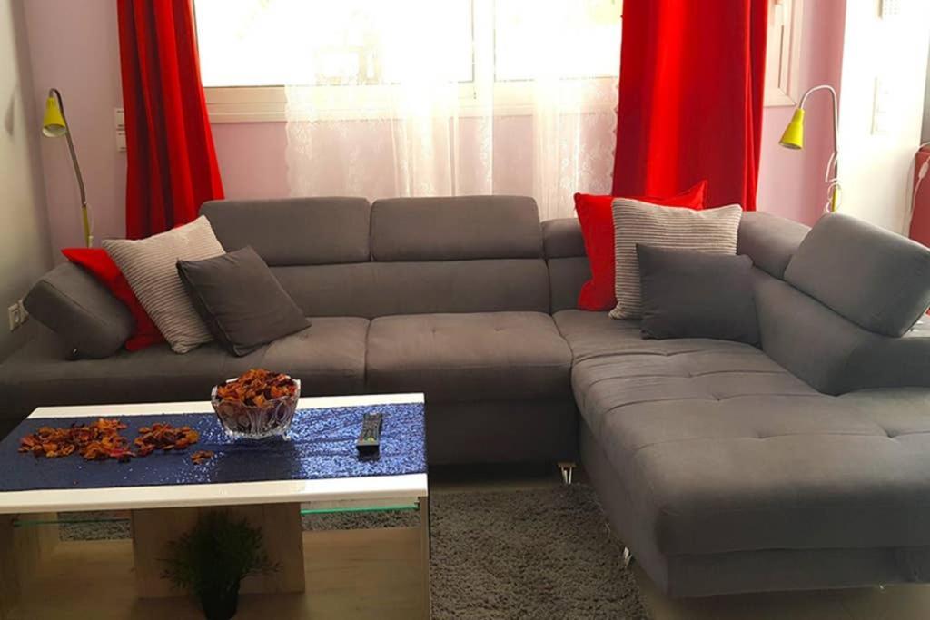 Renovated Lovely Apartment Near Airport & Sea Pórto Ráfti Kültér fotó