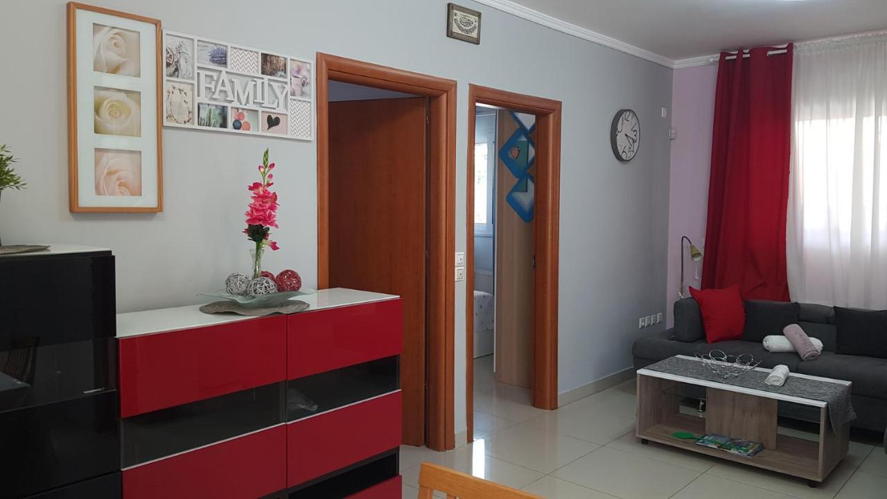 Renovated Lovely Apartment Near Airport & Sea Pórto Ráfti Kültér fotó