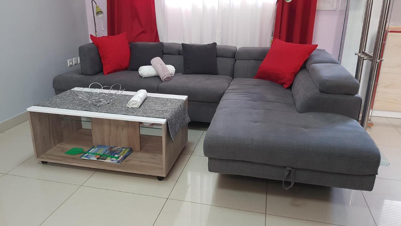 Renovated Lovely Apartment Near Airport & Sea Pórto Ráfti Kültér fotó