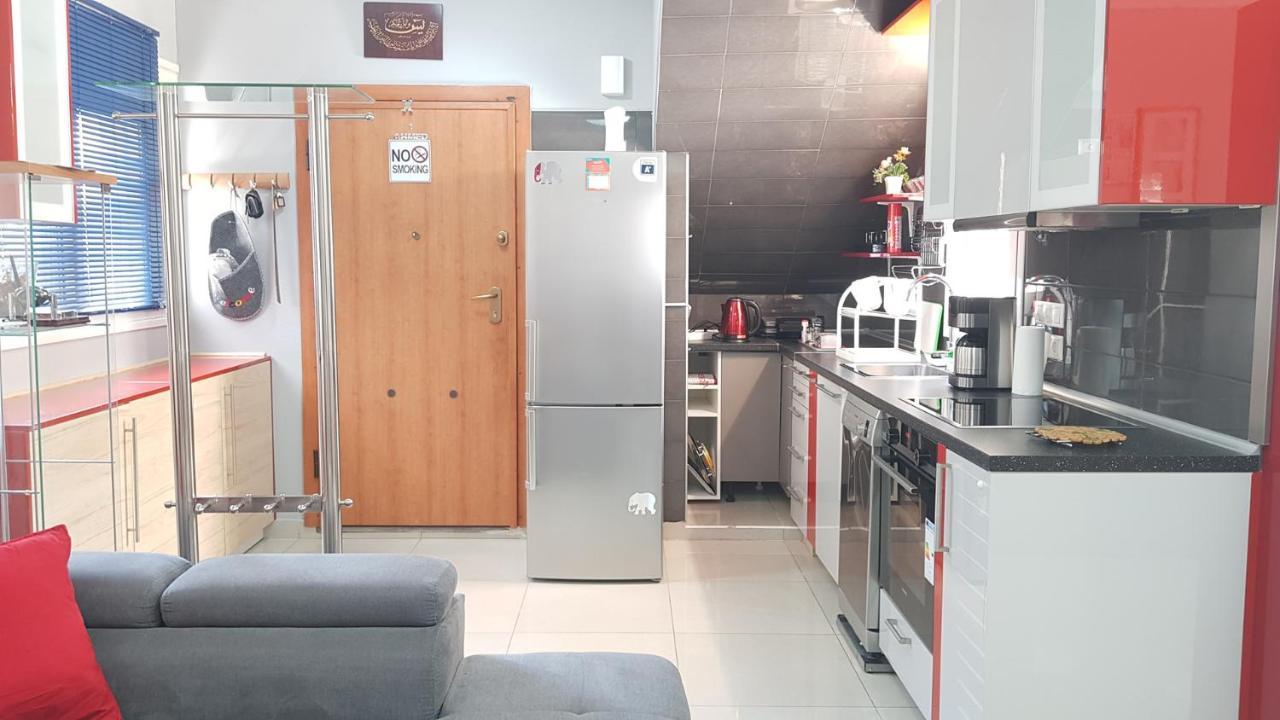 Renovated Lovely Apartment Near Airport & Sea Pórto Ráfti Kültér fotó